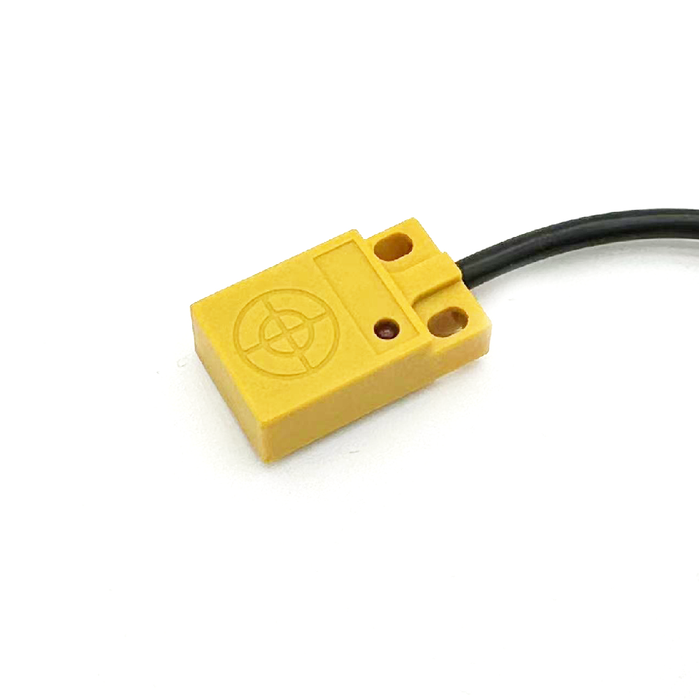 电感式接近传感器F18