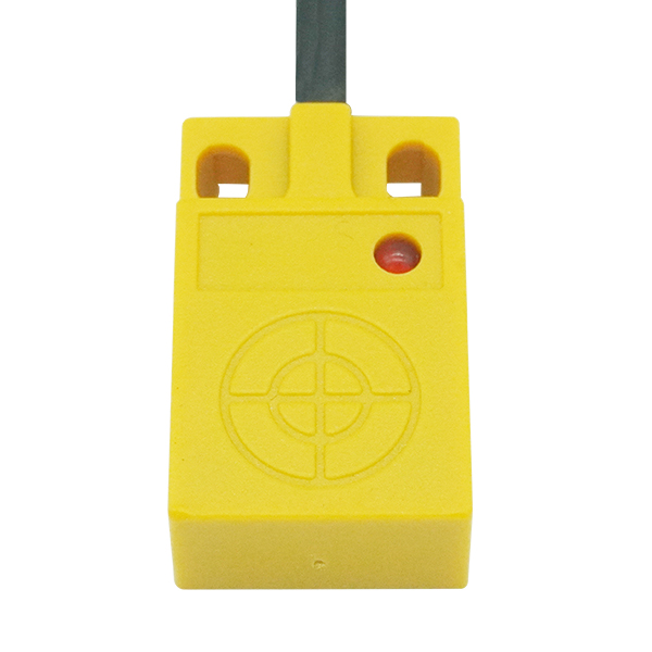 电感式接近传感器F18